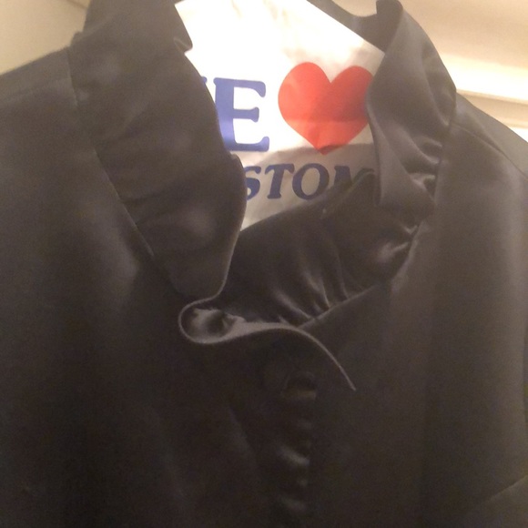 Thread social trench coat. - Picture 3 of 7